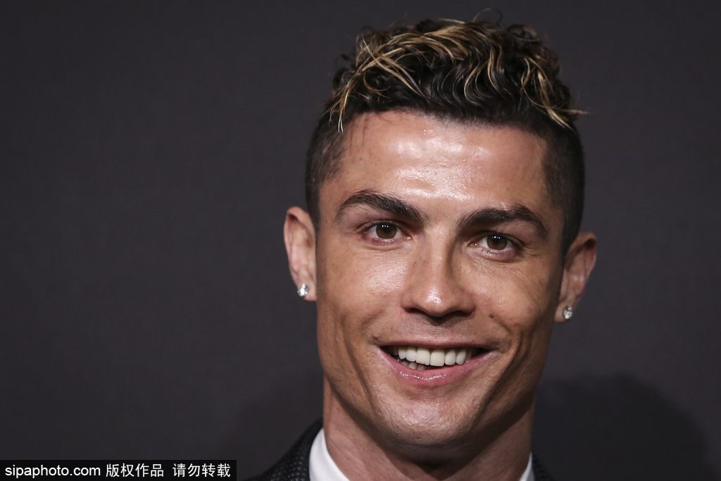 海登海姆主帅：拜仁很强，但在定位球防守上还是存在一些弱点（海登海姆主帅：拜仁实力强劲，定位球防守仍有短板）