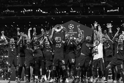 阿莫林：避免再踢两场附加赛非常重要 B费对我们很关键（阿莫林：避免再战两场附加赛至关重要，B费对球队不可或缺）