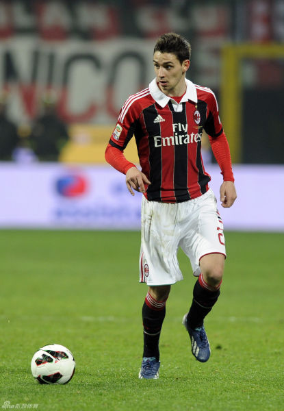 巴萨迎战特内里费，冲击积分榜优势 ｜ 女子足球联赛精彩前瞻