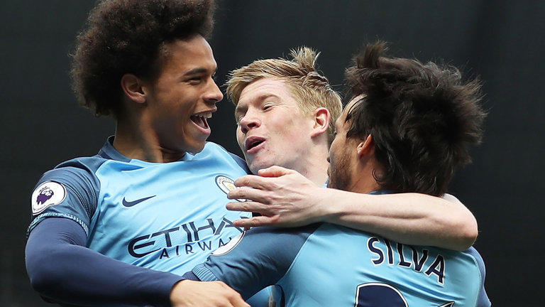 尤文官方：鲁加尼右腿内侧腓肠肌中度损伤；据悉将缺席6周（尤文通报：鲁加尼右腿内侧腓肠肌中度受损，预计休战6周）