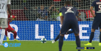 英超历史曾有7名球员节礼日戴帽：亨利、贝巴、贝尔、凯恩在列（英超历史上节礼日完成帽子戏法的球员共有7人：亨利、贝巴、贝尔、凯恩在列）