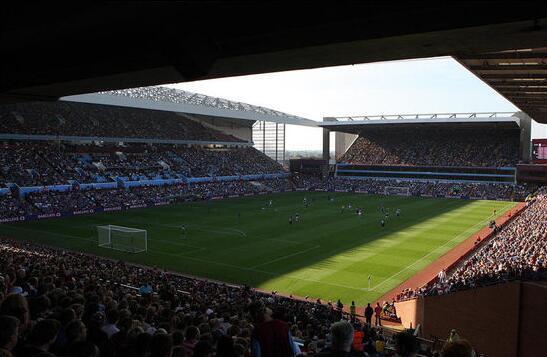 芬奇谈爱德华兹低迷：他一过半场就被包夹，必须研究如何应对