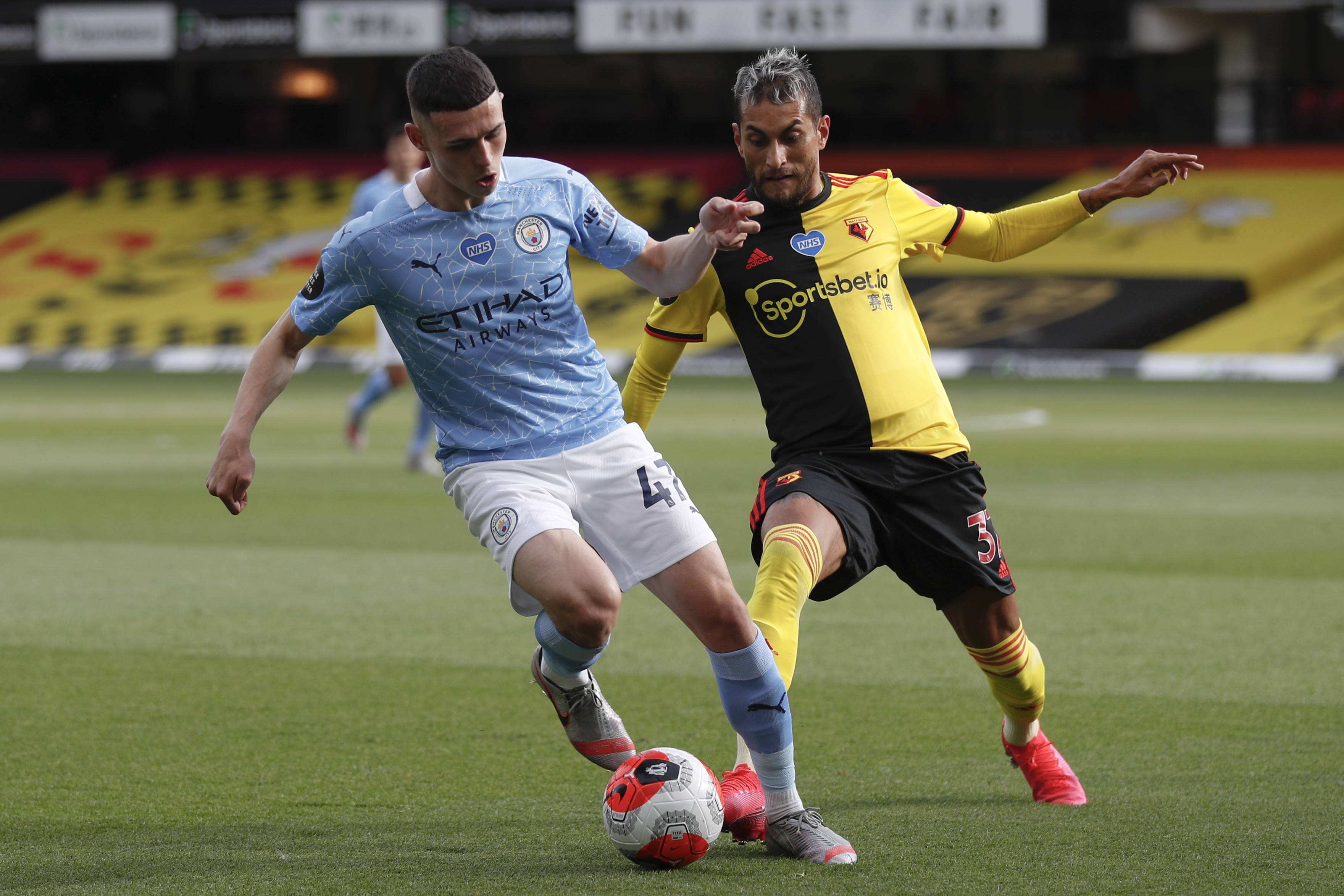 英媒：萨拉赫不打算道歉并有离队计划，本周末英超他不会出场（英媒称萨拉赫无意道歉且有离队打算，本周末英超将缺席）