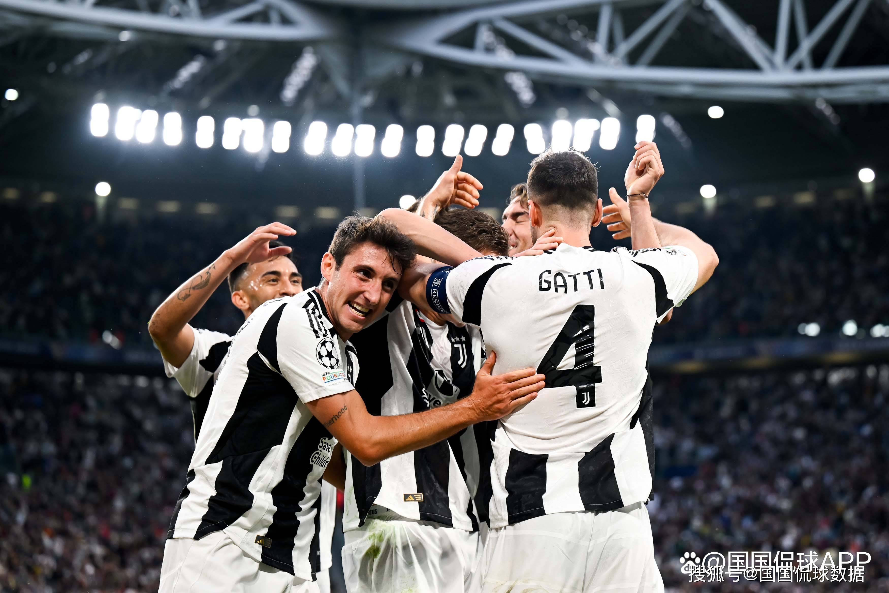 广东大胜广州！三外援合砍60+16+12，徐昕打脸杜锋，萨姆纳伤退