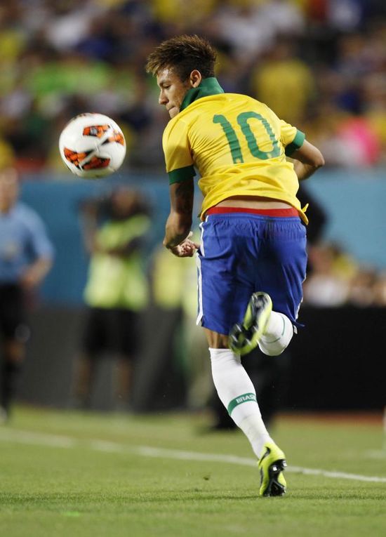 毛剑卿谈邵佳一执教国足：外教比较自我一些，支持足协的决定