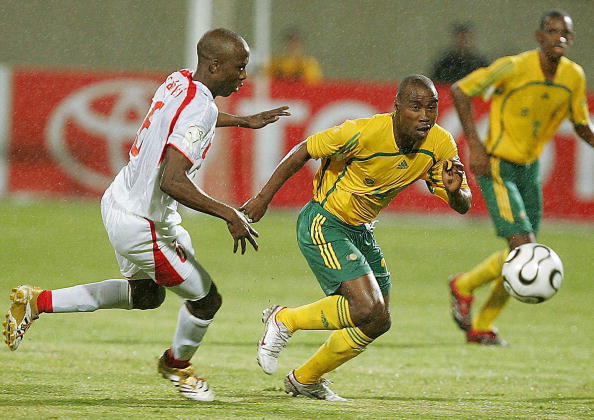 热闻｜达洛特破门，曼联1-1平西汉姆联反超利物浦升英超第八（快讯：达洛特建功，曼联1-1战平西汉姆，力压利物浦升至英超第八）